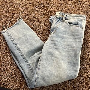 Two-toned Pacsun mom jeans